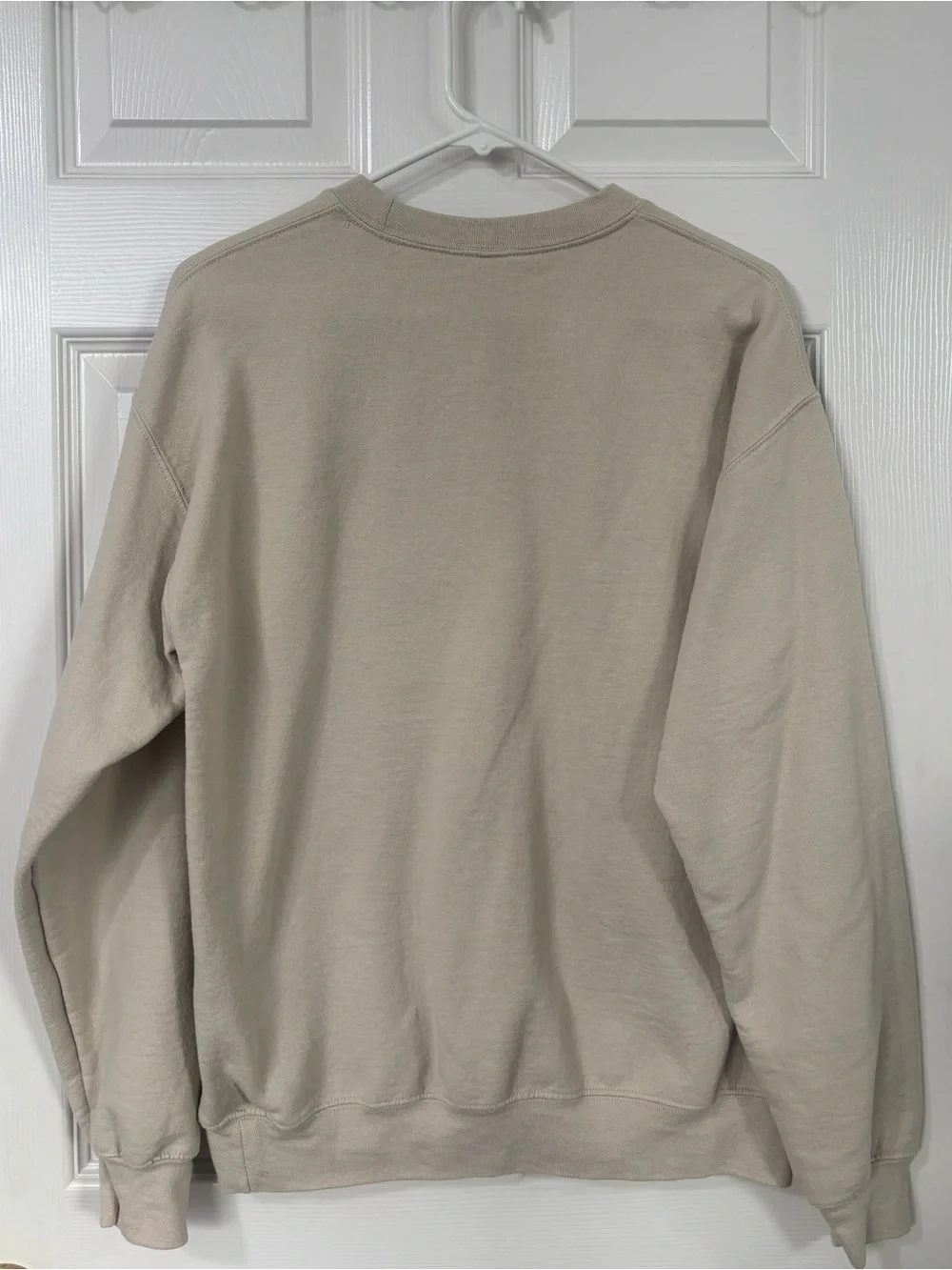 Hockey Beige Graphic Crewneck Sweatshirt - Men medium
